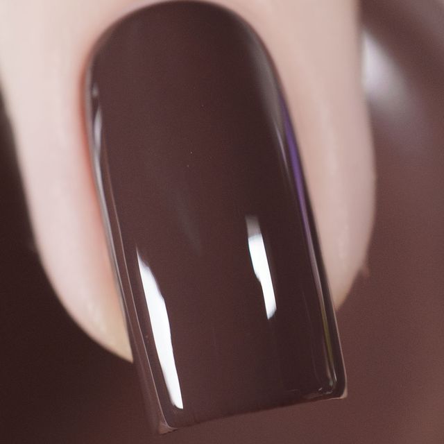 a single nail with POP & Polished Nungwi nail polish painted on it